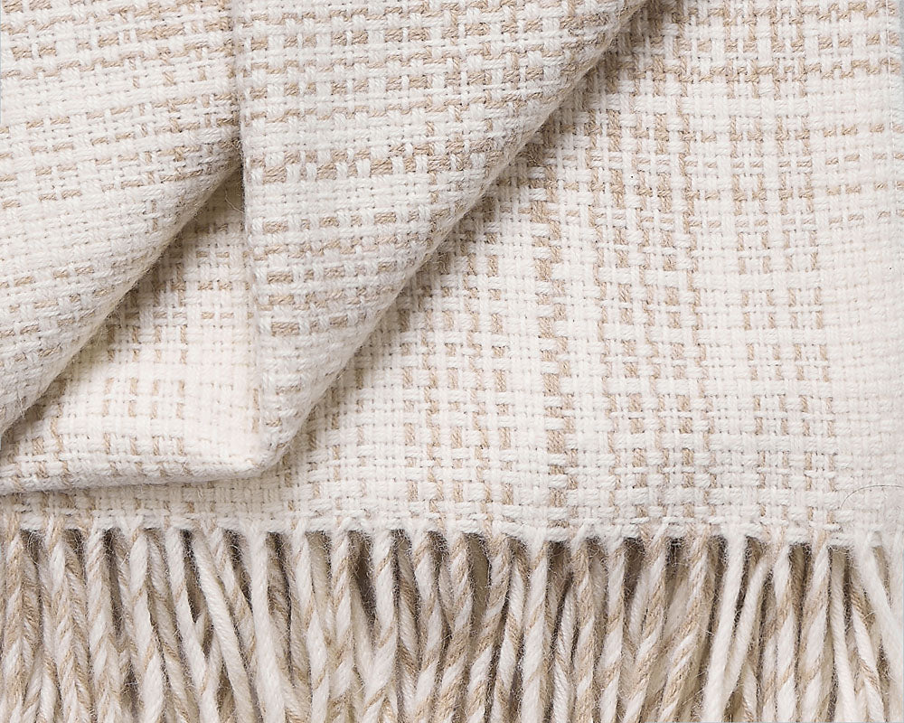 Fjell/Mountain-Beige and Ivory