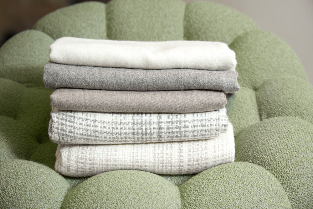 Fjell/Mountain-Beige and Ivory